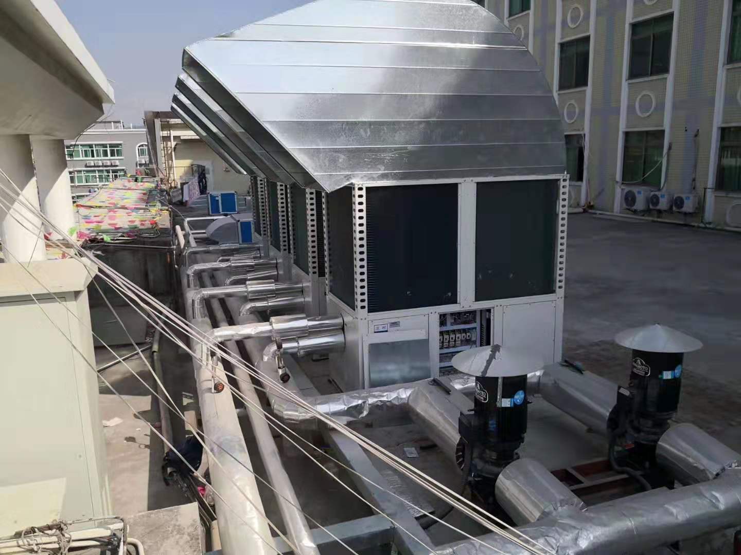 chiller with wind cover